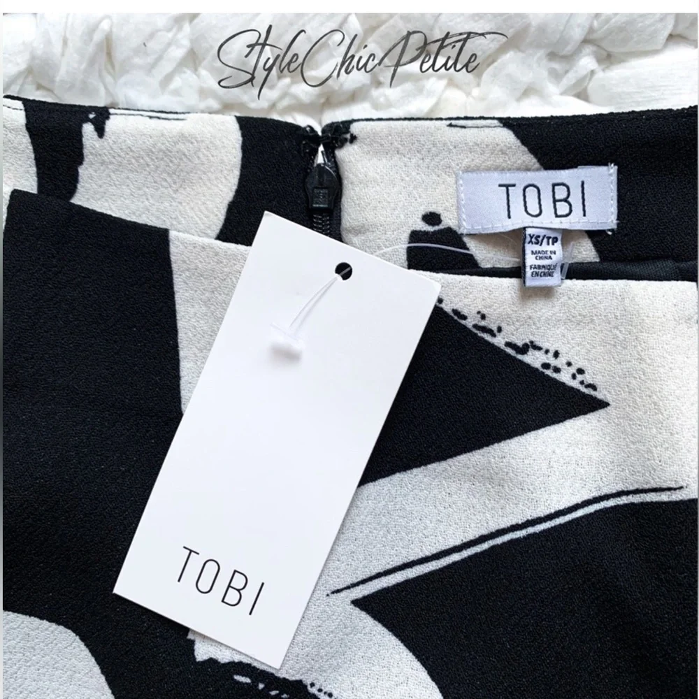 TOBI Graphic Print Blue, Black & White Mini Skirt Size XS NWT - Picture 8 of 8